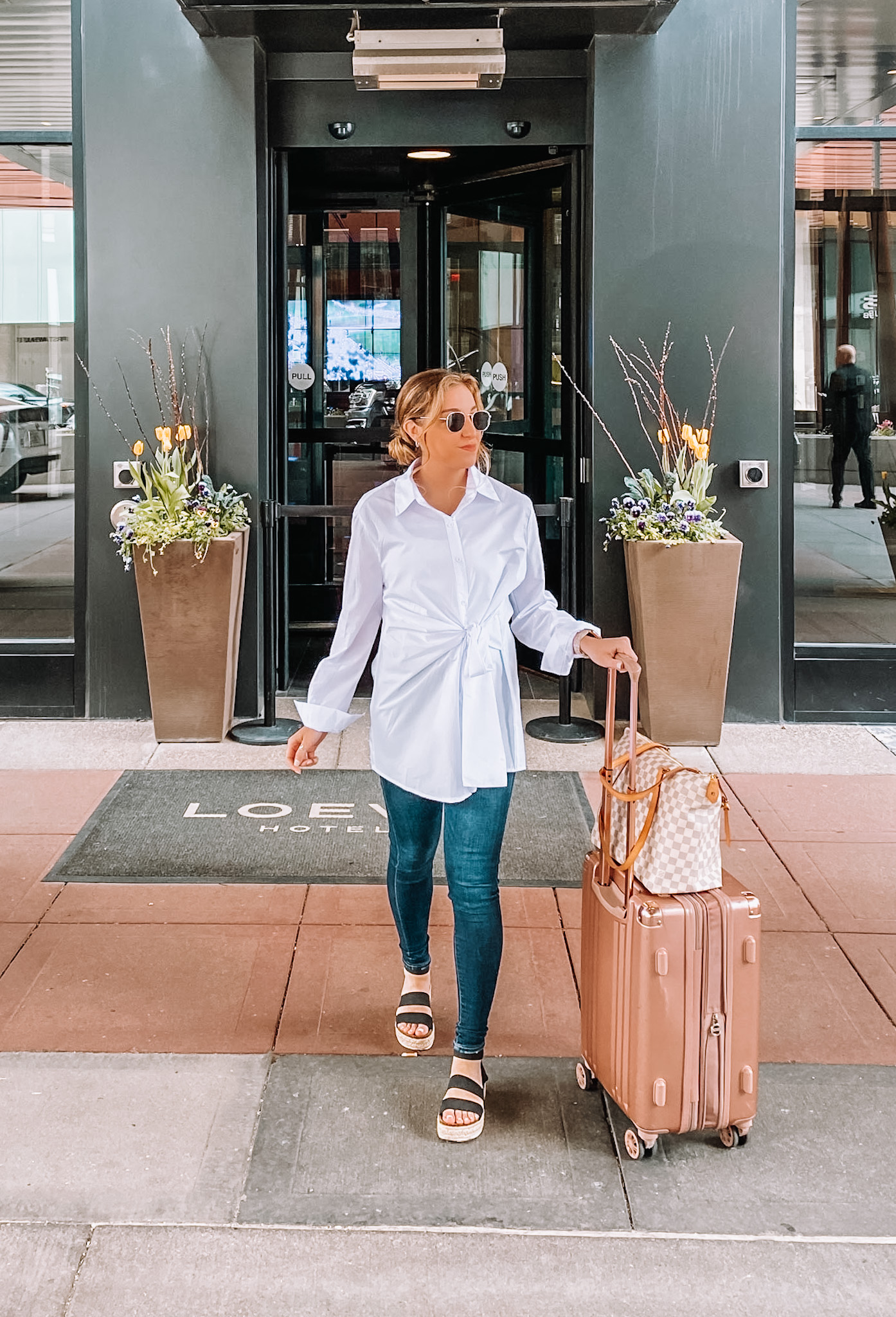 What To Wear For Airplane Travel - Jessica Litras